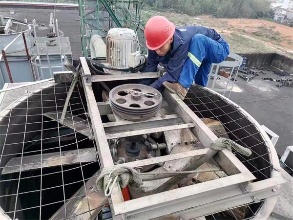 冷卻塔電機出現異響更換,冷卻塔電機軸承維修更換